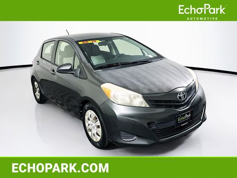 Used 2013 Toyota Yaris LE image 1