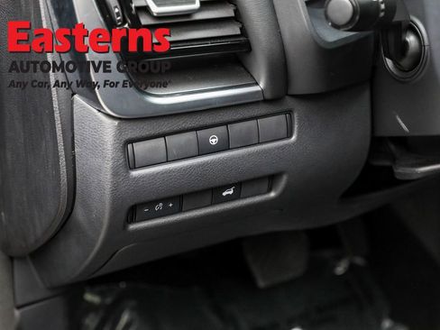 Used 2021 Nissan Rogue SV w/ Premium Package image 21