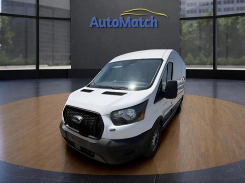 Used 2023 Ford Transit 250 Medium Roof AWD image 4