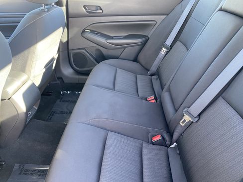 Used 2024 Nissan Altima 2.5 SV image 13