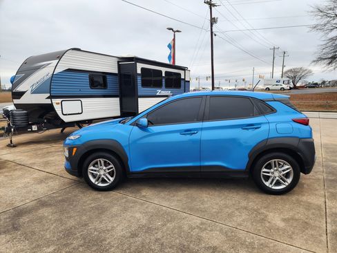 Used 2021 Hyundai Kona SE image 8