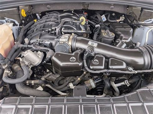 Certified 2024 Jeep Grand Cherokee L Laredo image 31