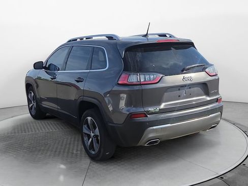 Used 2019 Jeep Cherokee Limited FWD image 3