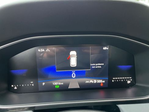 Used 2025 Volkswagen Jetta SE image 40