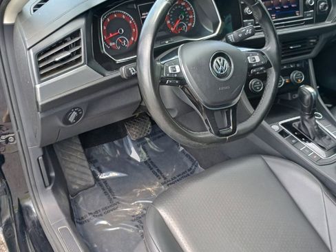 Used 2019 Volkswagen Jetta SE image 9