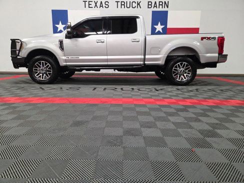 Used 2019 Ford F250 Lariat w/ Lariat Ultimate Package AWD/4WD image 1