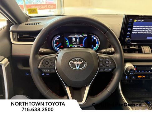 Used 2021 Toyota RAV4 SE w/ Weather & Moonroof Package AWD/4WD image 6