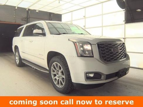 Used 2018 GMC Yukon XL Denali image 1