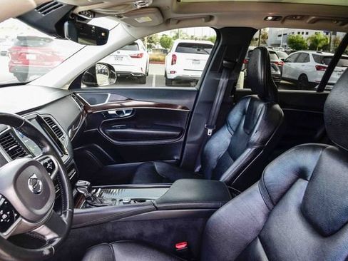 Used 2019 Volvo XC90 T6 Momentum image 20