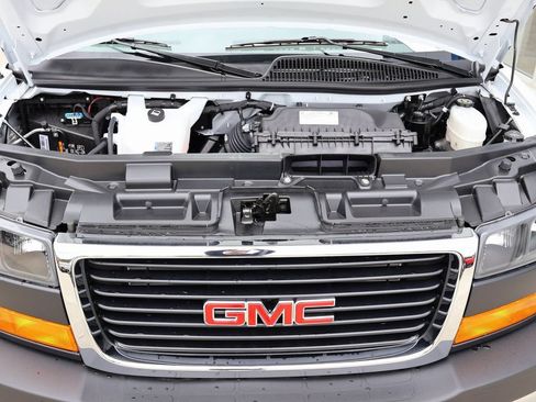 New 2025 GMC Savana 2500 w/ Enhanced Convenience Package RWD image 36
