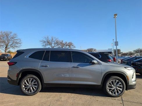 New 2026 Buick Enclave Preferred image 3