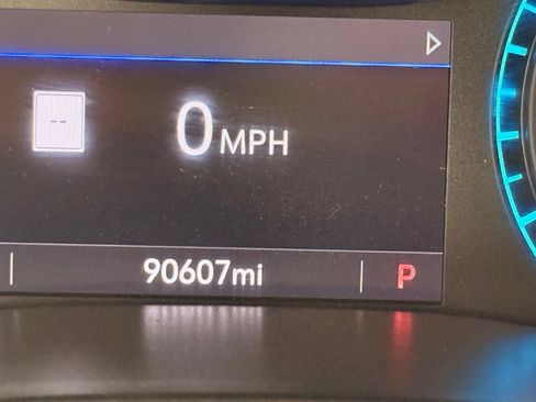 Used 2022 Chevrolet Colorado LT w/ Luxury Package AWD/4WD image 36