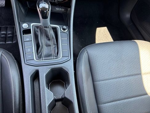 Used 2024 Volkswagen Jetta SE FWD image 20