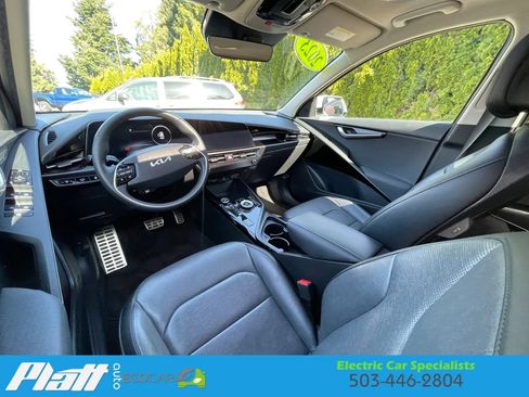 Used 2023 Kia Niro Wave image 37
