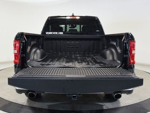 Used 2025 RAM 1500 Big Horn AWD/4WD image 9