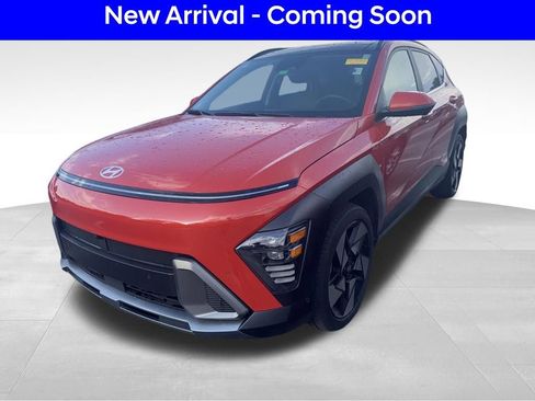 Used 2024 Hyundai Kona Limited FWD image 2