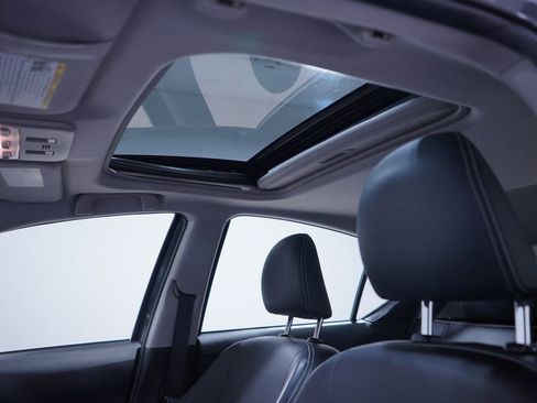 Used 2016 Toyota Prius C Four image 8