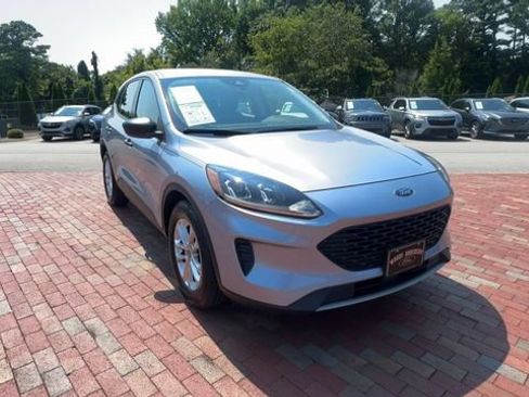 Used 2022 Ford Escape S FWD image 5