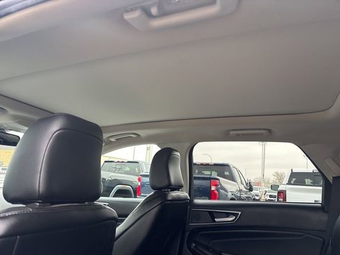 Used 2021 Ford Edge Titanium AWD/4WD image 39