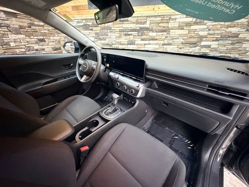 Used 2024 Hyundai Kona SE AWD/4WD image 45