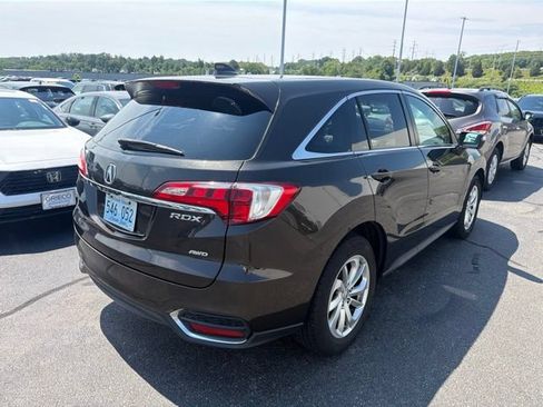 Used 2017 Acura RDX AWD image 3