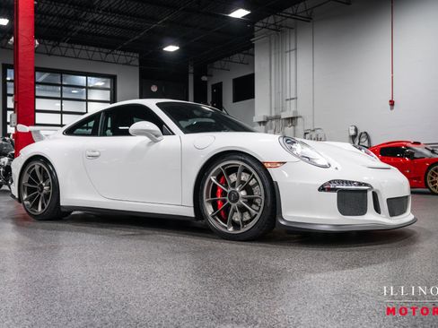 Used 2014 Porsche 911 GT3 RWD image 7