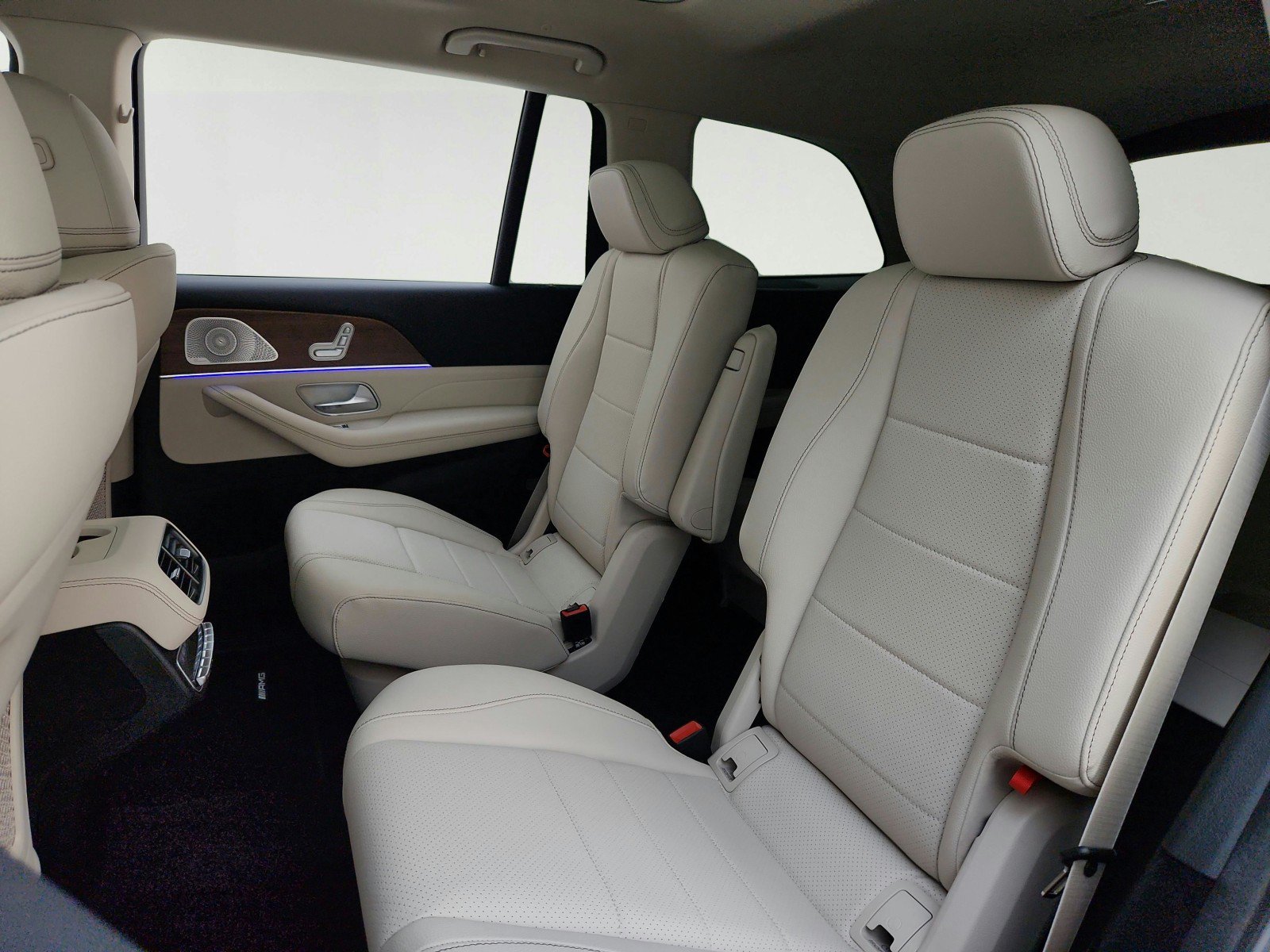 Used 2025 Mercedes-Benz GLS 450 4MATIC w/ AMG Line Exterior image 28
