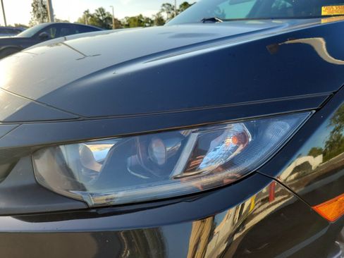 Used 2019 Honda Civic EX image 5