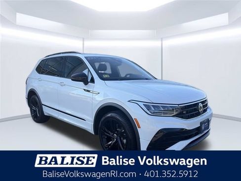 Certified 2023 Volkswagen Tiguan SE R-Line AWD/4WD image 1