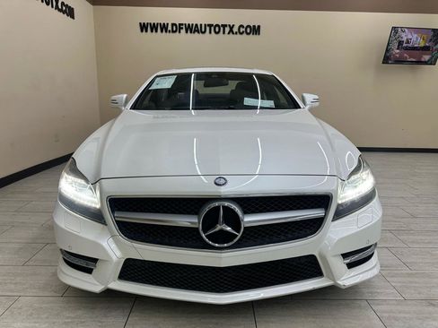 Used 2014 Mercedes-Benz CLS 550 4MATIC w/ Premium 1 Package image 3
