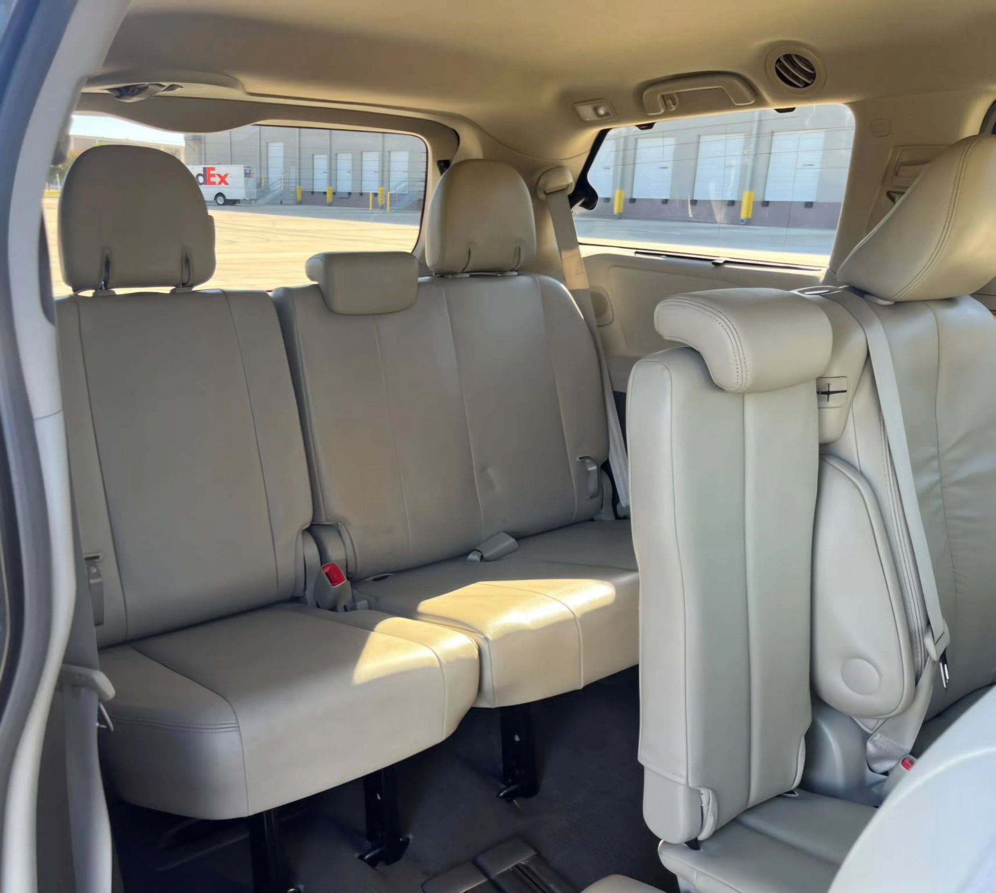 Used 2011 Toyota Sienna XLE w/ XLE Navigation Pkg FWD image 43