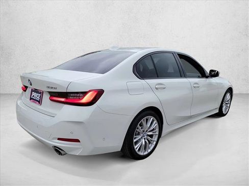 Used 2023 BMW 330i Sedan w/ Parking Assistance Package RWD image 5