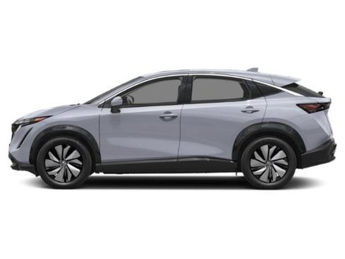 Used 2025 Nissan Ariya AWD image 6