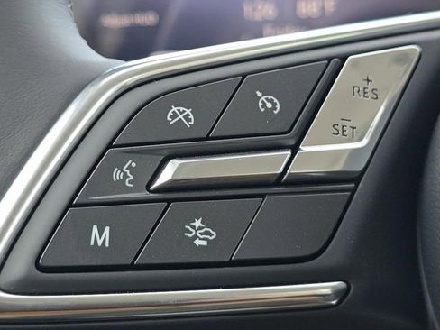 Used 2024 Buick Envision Avenir image 37