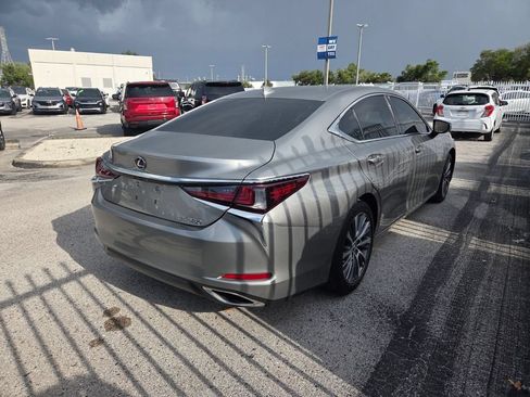 Used 2020 Lexus ES 350 w/ Premium Package FWD image 5