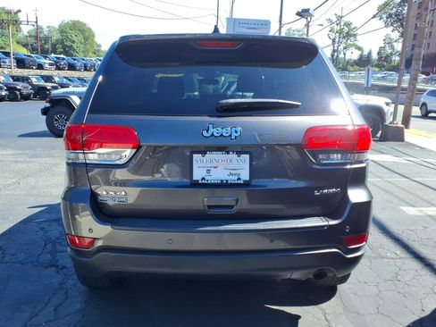 Used 2018 Jeep Grand Cherokee Laredo AWD/4WD image 6