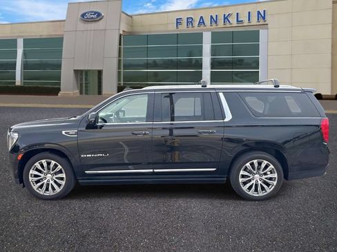 Used 2021 GMC Yukon XL Denali w/ Denali Ultimate Package AWD/4WD image 4