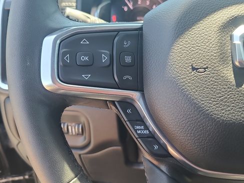 Used 2025 RAM 1500 Laramie w/ Night Edition AWD/4WD image 34