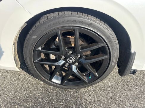 Used 2024 Honda Civic Sport image 9