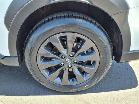 Certified 2025 Subaru Outback Onyx Edition AWD/4WD image 14