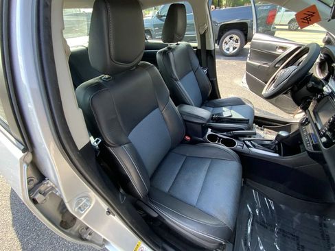 Used 2014 Toyota Corolla S FWD image 24