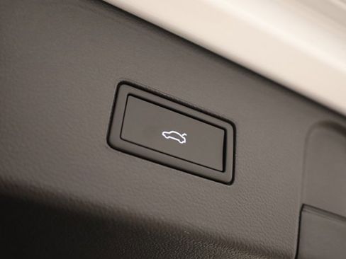 New 2026 Volkswagen Atlas SEL Premium R-Line image 40