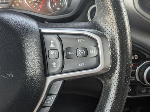 Used 2025 RAM 1500 Warlock AWD/4WD image 17