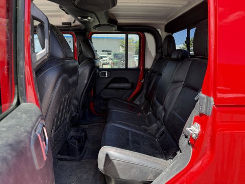 Used 2021 Jeep Gladiator Rubicon AWD/4WD image 7