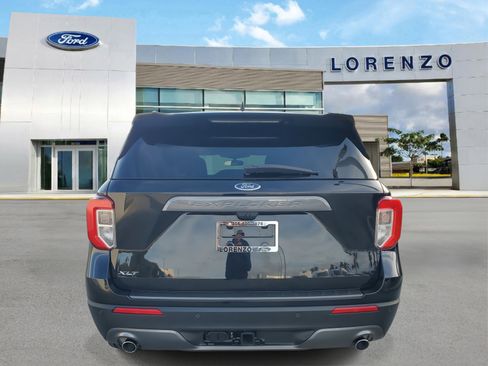 Used 2023 Ford Explorer XLT w/ Equipment Group 202A image 6