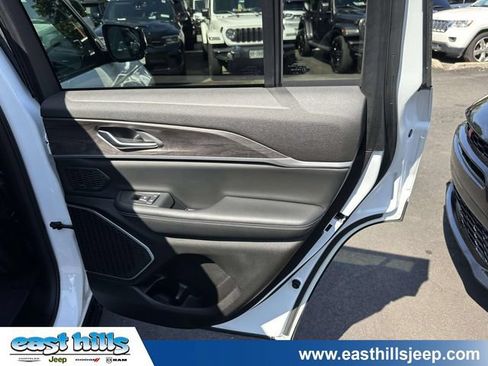 Used 2023 Jeep Grand Cherokee 4WD 4xe image 24