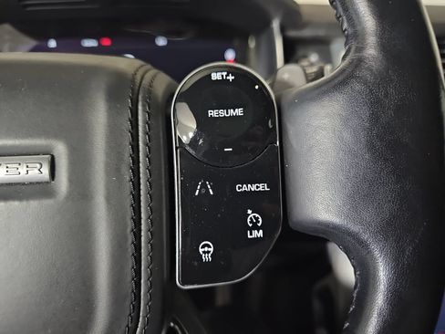 Used 2018 Land Rover Range Rover HSE AWD/4WD image 17