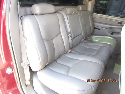 Used 2006 Chevrolet Avalanche Z71 w/ Sun And Sound Package AWD/4WD image 10