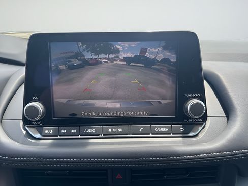 Used 2026 Nissan Rogue SV FWD image 22