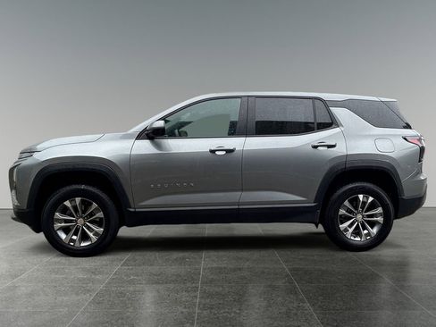 Used 2025 Chevrolet Equinox LT image 4